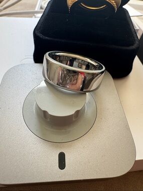 SET Oura Ring Gen 4 Silver + Billie Simone Jewelry Gold Oura Ring Jacket Sz 8